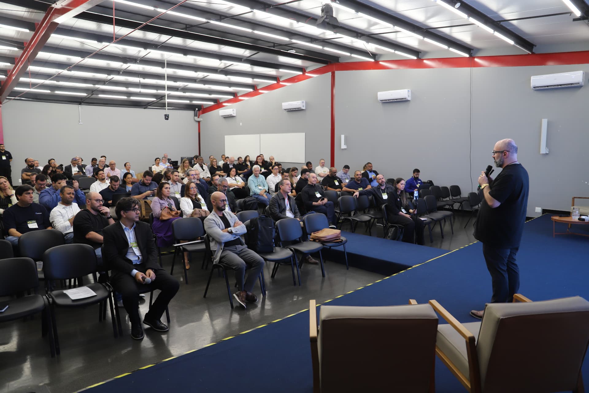 Registro da edição do AI Executive Summit em Vitória — foto 9