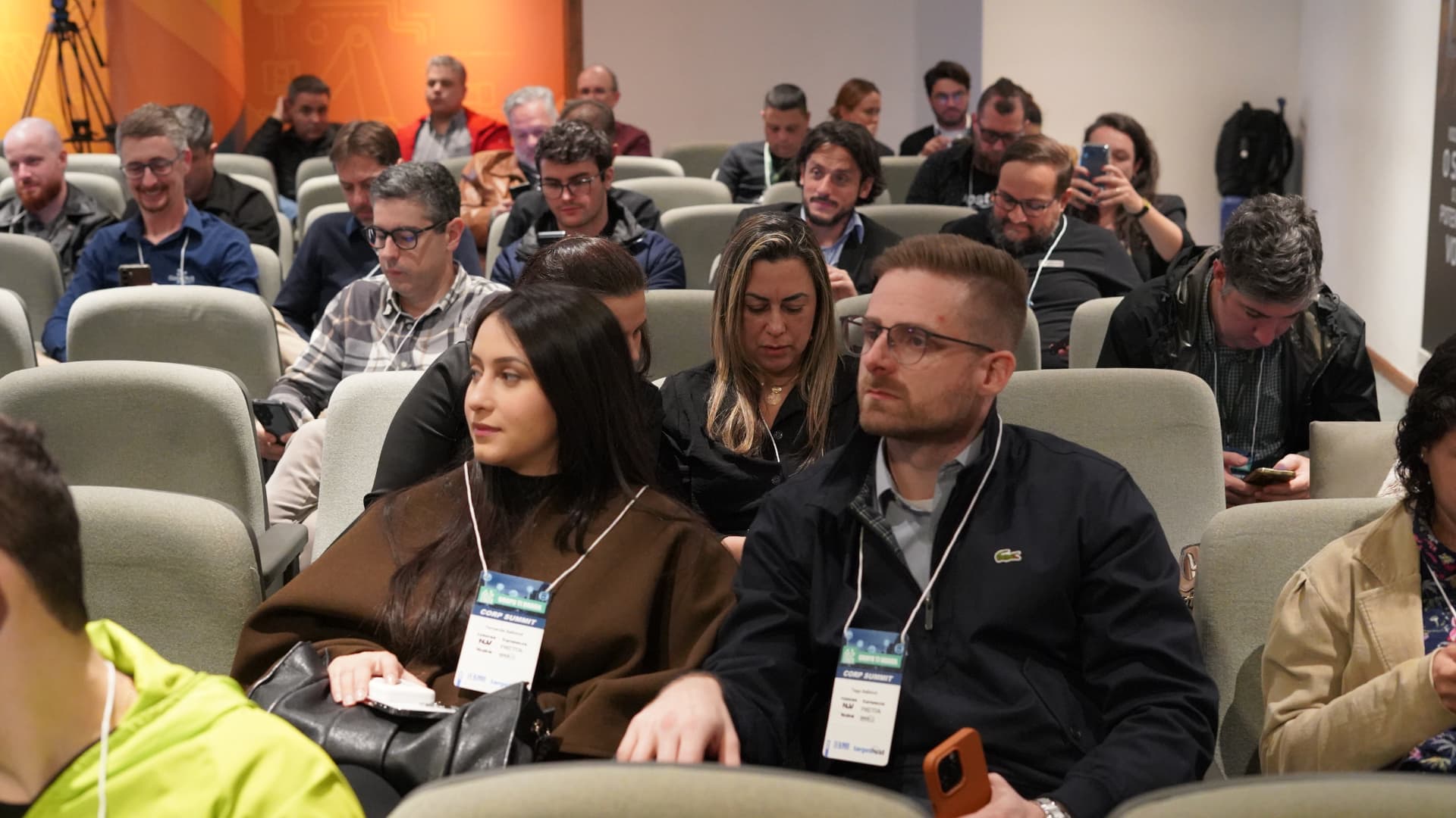 Registro da edição do AI Executive Summit em Porto Alegre — foto 1