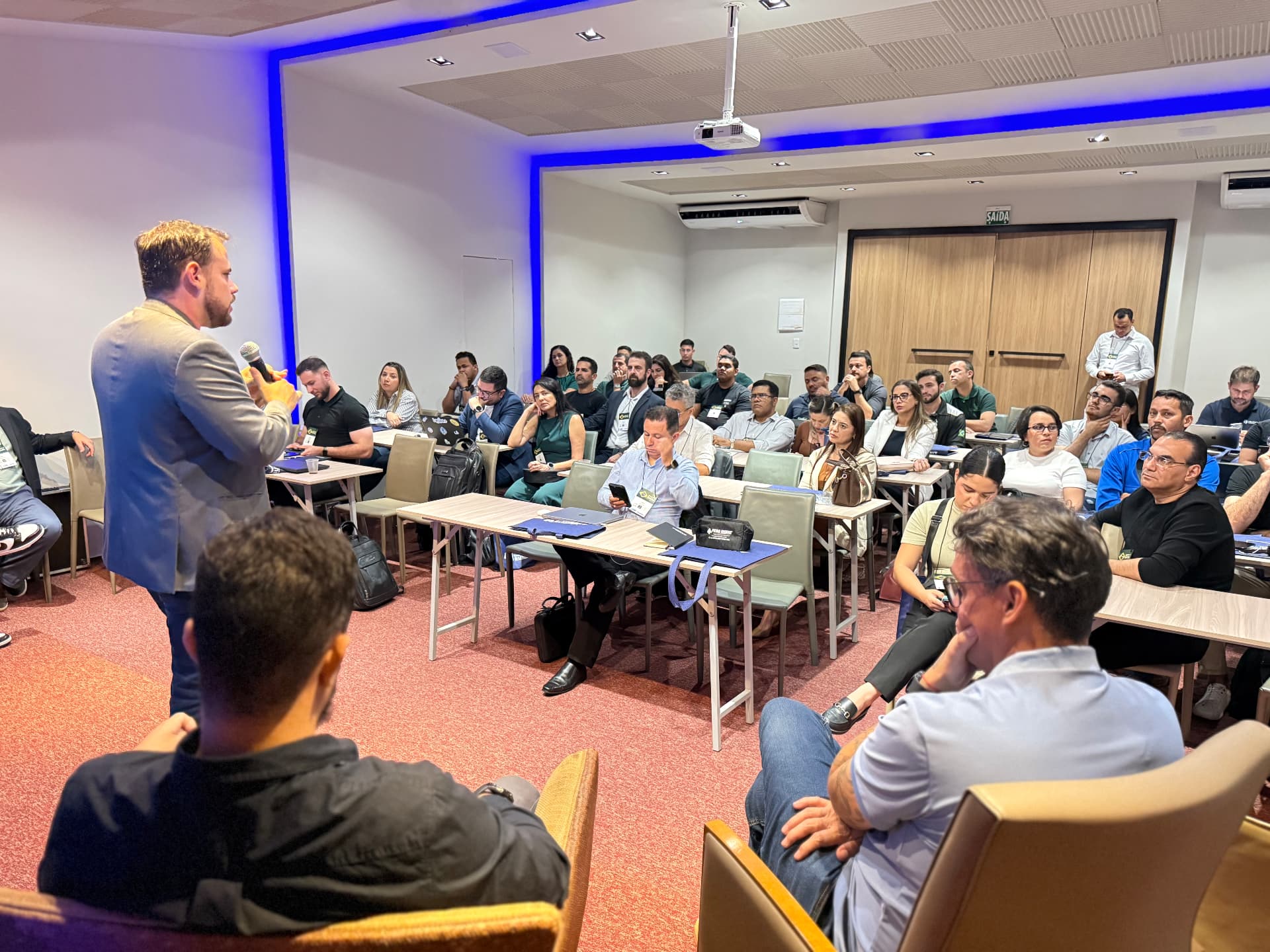 Registro da edição do AI Executive Summit em Cuiabá — foto 9